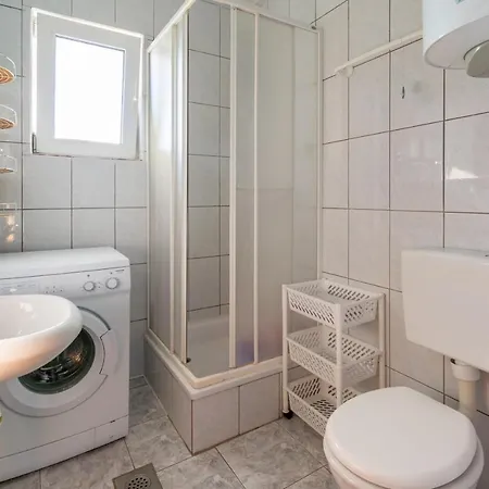 14773c Apartment